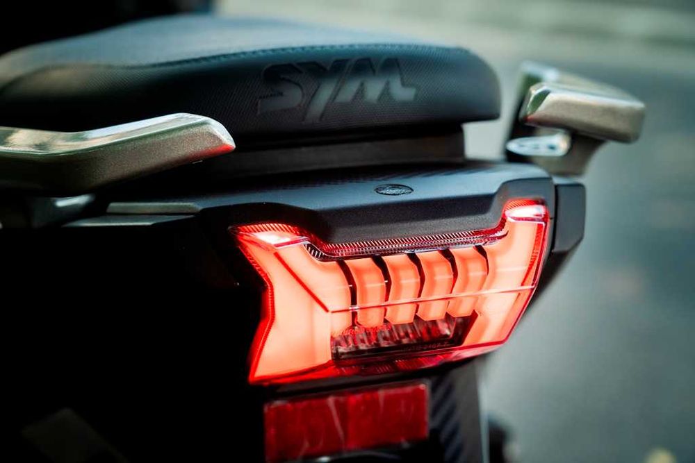 Scuter cu ABS si TCS ! SYM ADX 125 cc, - Adventure , Rate !