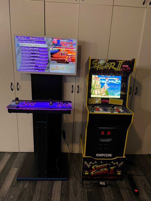 Vind , inchiriez flippere si jocuri arcade box multigame
