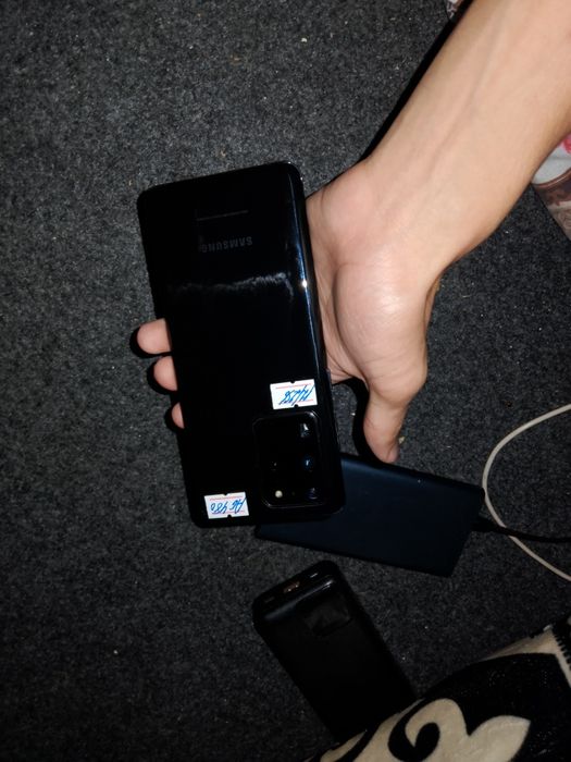Samsung Galaxy S20 Ultra  380$