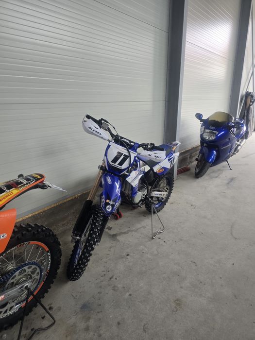 Motocicleta Yahama YZ85