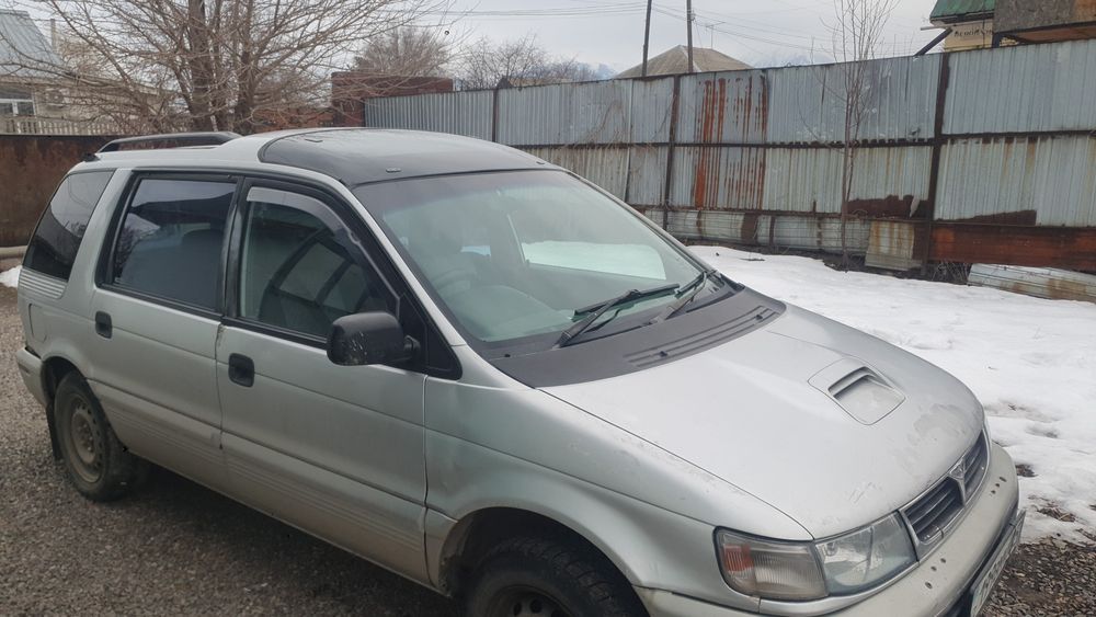 митсубиси шариот