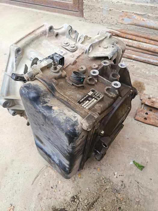 Коробка Автомат! Продам на запчасти. 1.8