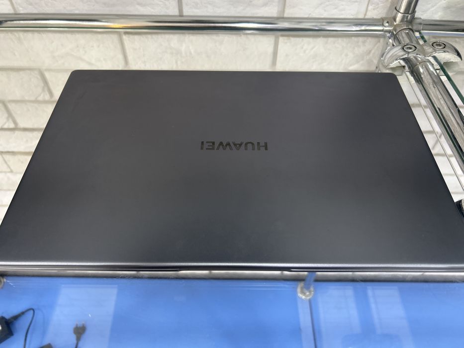 Huawei MateBook i5-11