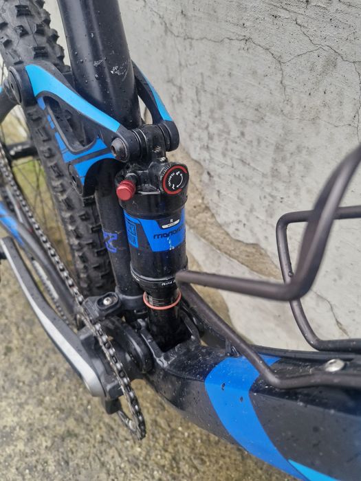 GIANT планински велосипед 27.5