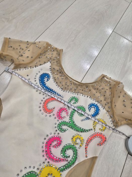 Трико за художествена гимнастика