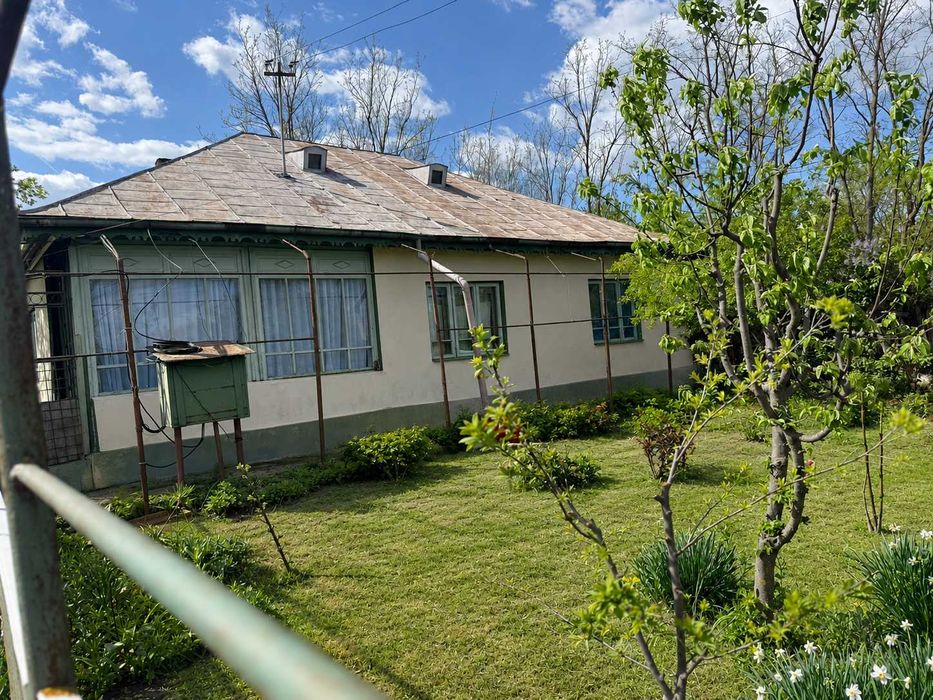 Vand casa locuibila  teren 1.770 mp - strada asfaltata, utilitati, C.A. Rosetti Buzau