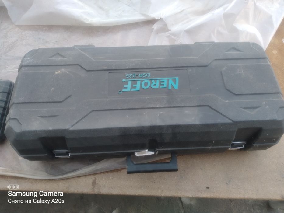 Шлефмашинка жрафа ва набор шпатель