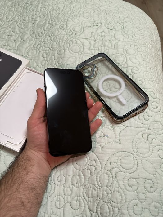 iPhone 16 PLUS - În garanție