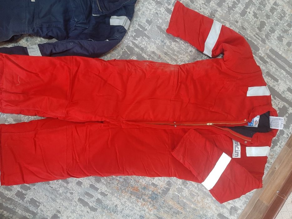 Продам зимнюю спецодежда...