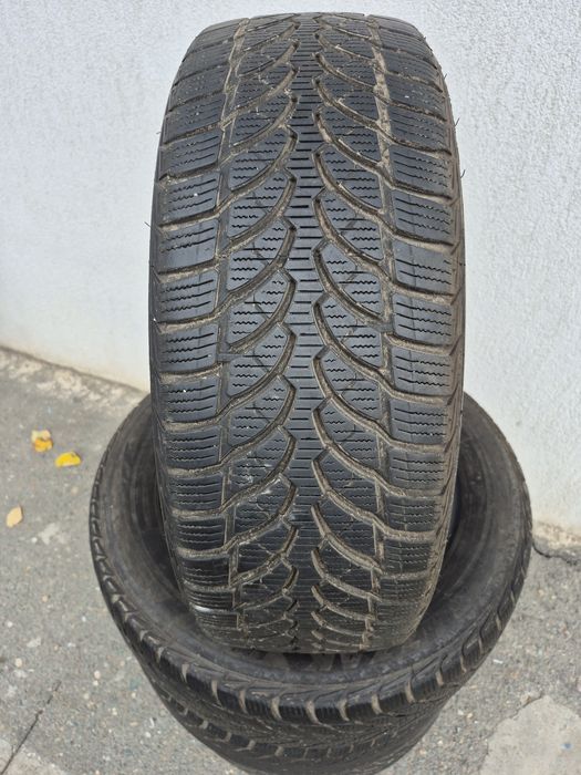 Vand Anvelope BRIDGESTONE iarna DIMENSIUNEA:205/60/16,92H,Dot0720
