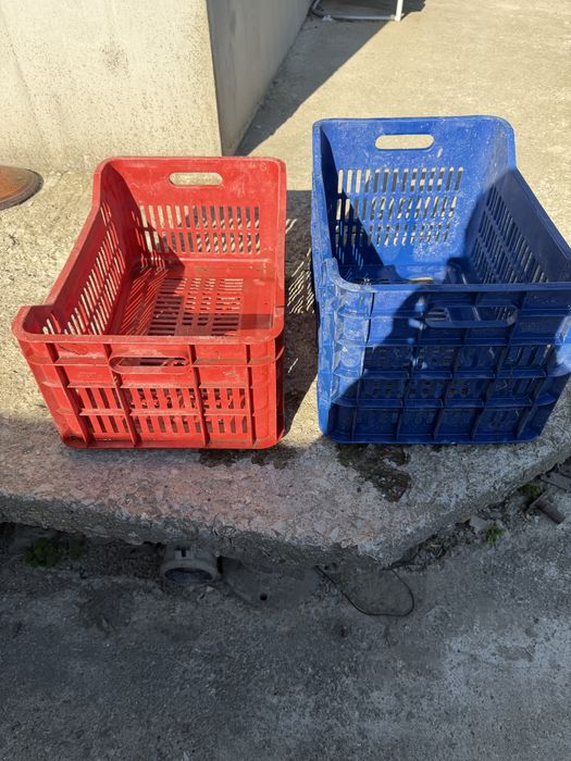 Продавам щайги за зеленчуци