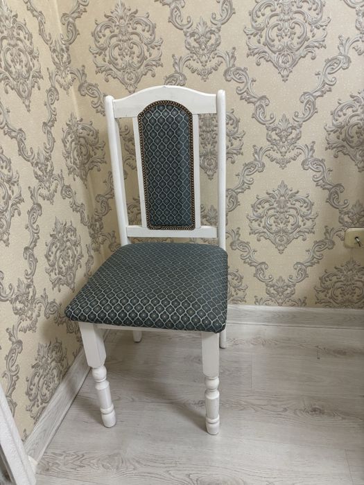 Стол со стульями (10 штук)