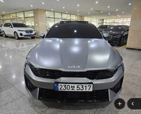 Kia K5 Signature