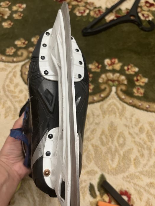 Продам коньки CCM размер 38.5