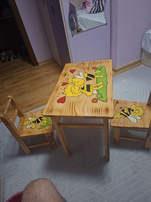 Детска масичка с 2 стола