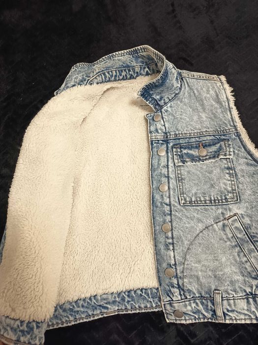 Дамски елеци М р.р 15 лв бройката