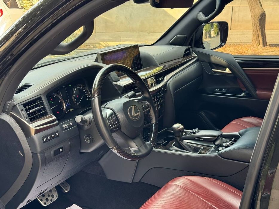 Lexus LX 570   СУПЕР. СПОРТ  аренда. с. выкуп