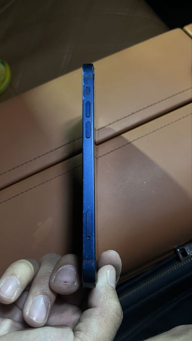 Iphone 12 синий .