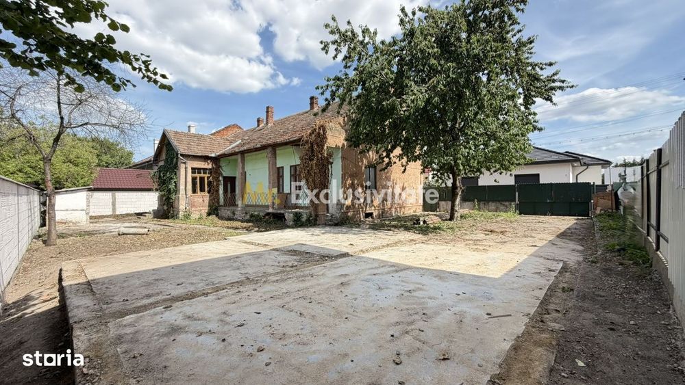 Casă de renovat cu teren 557 mp, central Str. Gh. Barițiu - Carei