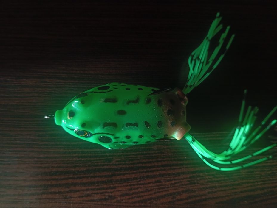 Блеса незацыпляйка лягушка