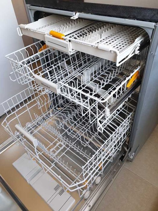 Miele - Auto Open - QuickPowerWash - Съдомиялна - Пълно Вграждане 60см