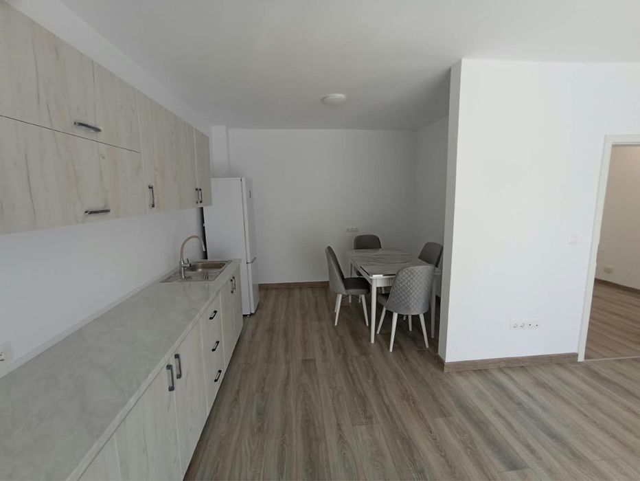 Inchiriez apartament tip studio