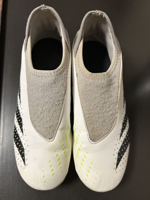 Детски футболни обувки