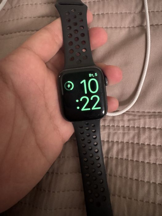 Apple Watch Series 5 Nike