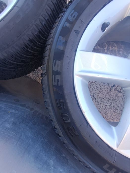 Зимни гуми с джанти R16