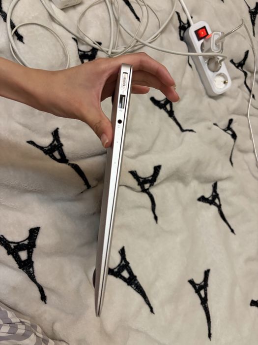 Macbook Air 16 2014