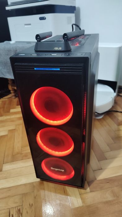 Vând Computer/PC Gaming AMD