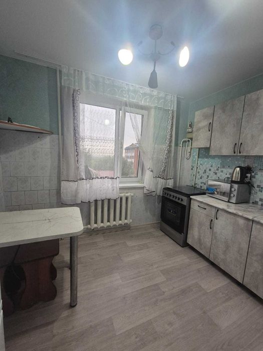 Продам  1 комн кв в 20 МКР