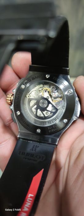 Часовник Hublot-автомат