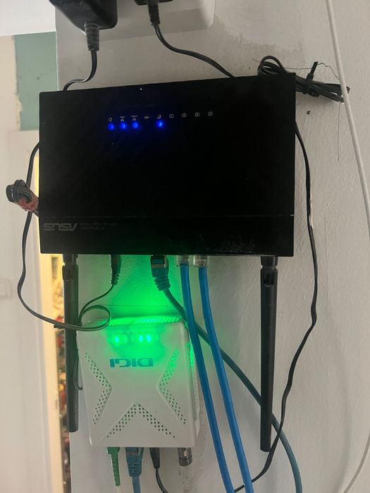 Router Asus RT AC52U b1