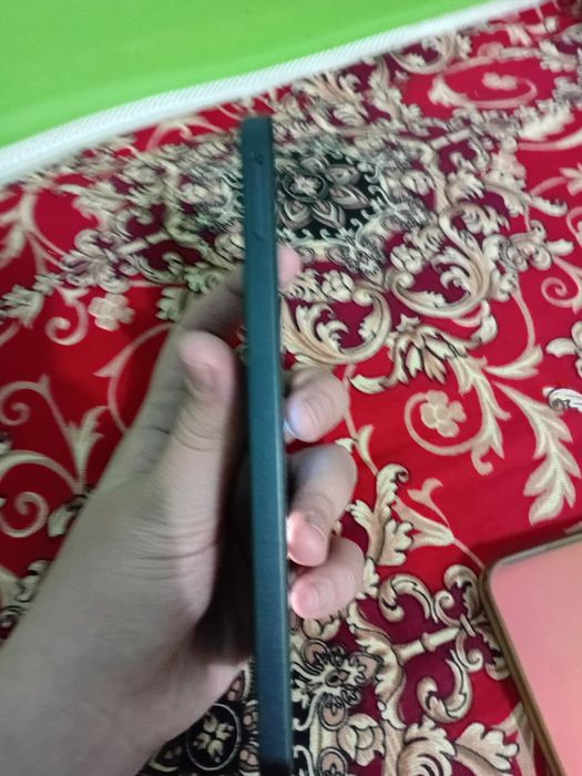 Самсунг А16 сотаман. Идеал айби йок