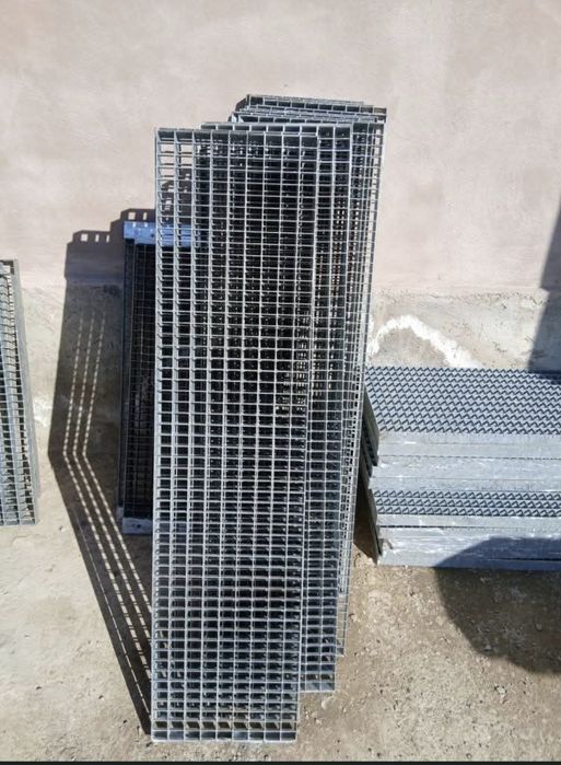 Trepte galvanizate