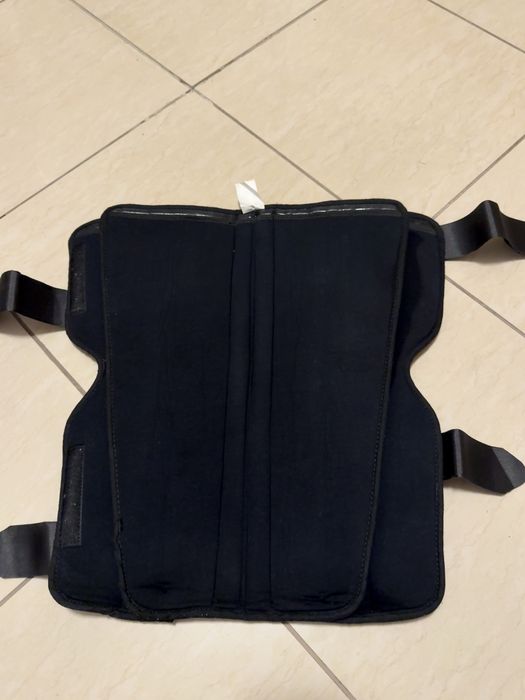 Orezǎ fixǎ pentru genunchi