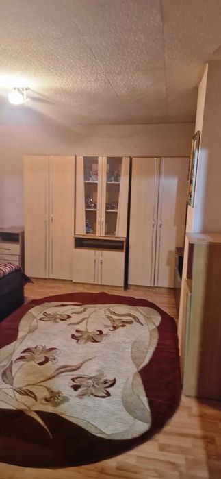 Închiriez casa in Alesd