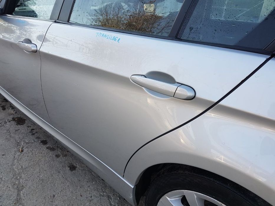 Usa / Portiera Stanga Spate BMW Seria 3 E90 Sedan / Berlina 2005 - 2011 Cod Culoare: TitanSilber