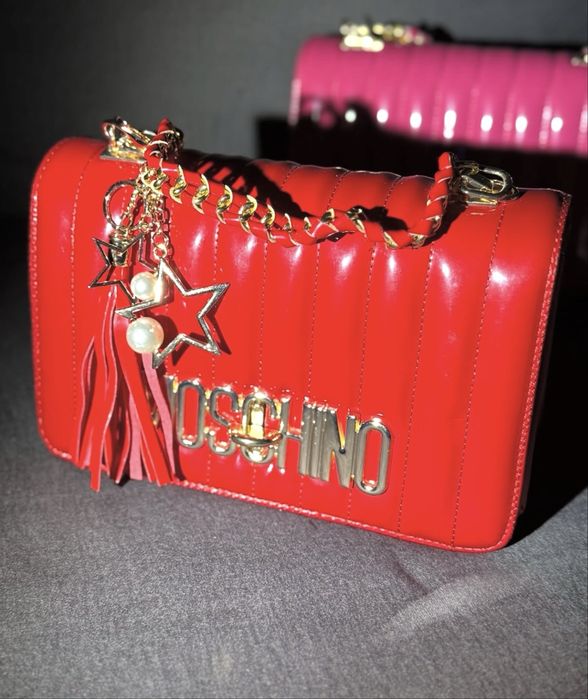 Червена чанта MOSCHINO