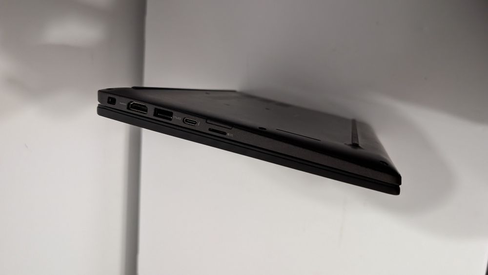 Laptop Dell Latitude 7420  i7  16gb ram 256 NVME  Windows 11 Pro