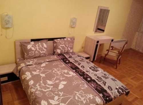 Дава се под наем Тристаен апартамент в Бургас, Възраждане - 98 кв.м за 275 € - Снимка #2