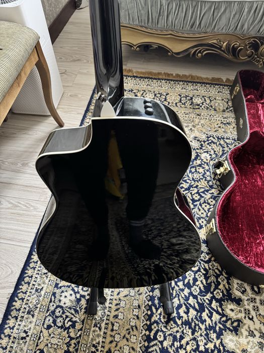 Гитара Taylor 214ce-BLK DLX