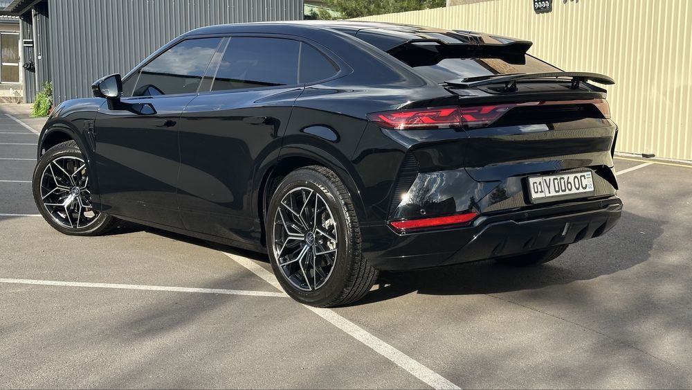 BYD SONG L 4 позиция 1 мотор , чистая, батарея 99%, своя