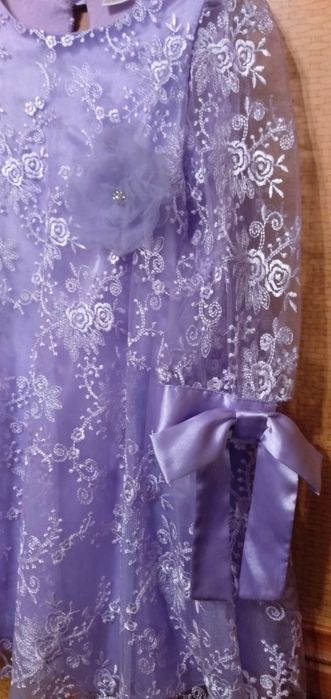 Платье нарядное праздничное