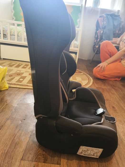 Продам автокресло