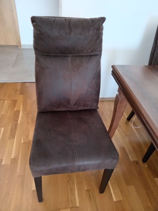 Masa 6 scaune, stare nouă