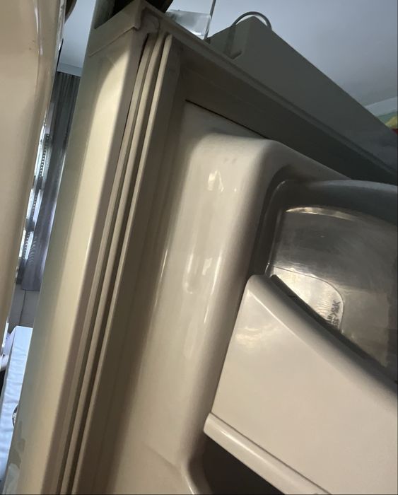 Холодильник LG side-by-side , двухдверный