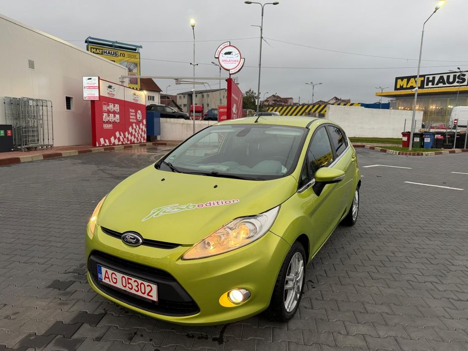 Ford fiesta titanium diesel euro 5 mod.2011 164000 km carte service