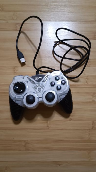 USB Джойстик за компютър